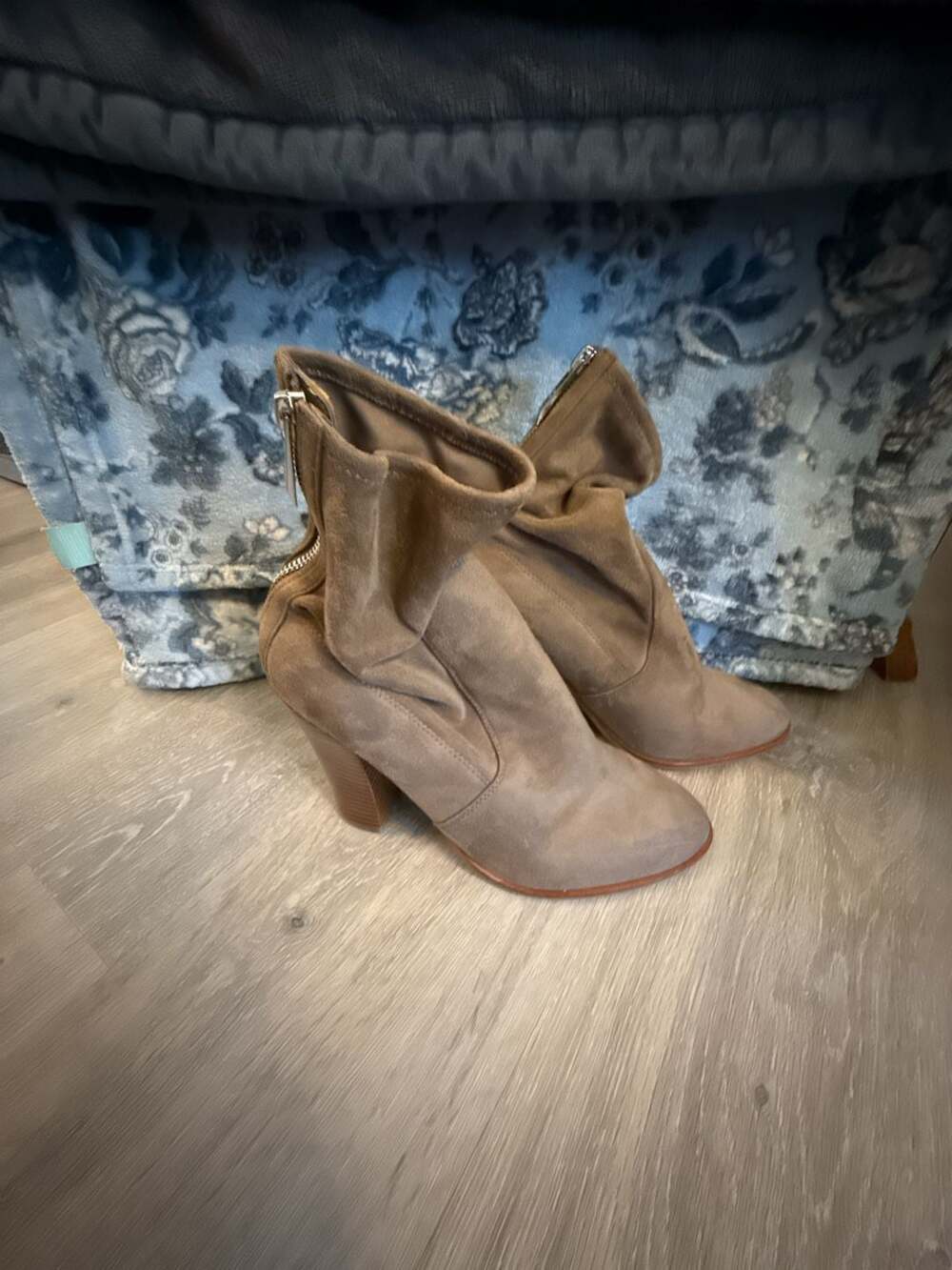 Aldo Tokologo Taupe Suede Slouch Ankle Boots with Back Zipper